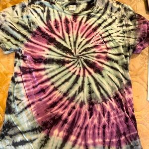 New HUF purple blue and black tie-dye T-shirt medium
